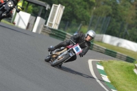 Mallory-park-Leicestershire;Mallory-park-photographs;Motorcycle-action-photographs;classic-bikes;event-digital-images;eventdigitalimages;mallory-park;no-limits-trackday;peter-wileman-photography;vintage-bikes;vintage-motorcycles;vmcc-festival-1000-bikes