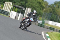 Mallory-park-Leicestershire;Mallory-park-photographs;Motorcycle-action-photographs;classic-bikes;event-digital-images;eventdigitalimages;mallory-park;no-limits-trackday;peter-wileman-photography;vintage-bikes;vintage-motorcycles;vmcc-festival-1000-bikes