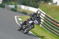 Mallory-park-Leicestershire;Mallory-park-photographs;Motorcycle-action-photographs;classic-bikes;event-digital-images;eventdigitalimages;mallory-park;no-limits-trackday;peter-wileman-photography;vintage-bikes;vintage-motorcycles;vmcc-festival-1000-bikes