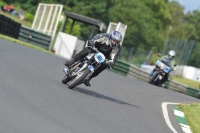 Mallory-park-Leicestershire;Mallory-park-photographs;Motorcycle-action-photographs;classic-bikes;event-digital-images;eventdigitalimages;mallory-park;no-limits-trackday;peter-wileman-photography;vintage-bikes;vintage-motorcycles;vmcc-festival-1000-bikes