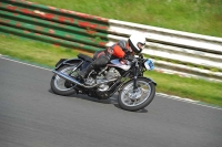 Mallory-park-Leicestershire;Mallory-park-photographs;Motorcycle-action-photographs;classic-bikes;event-digital-images;eventdigitalimages;mallory-park;no-limits-trackday;peter-wileman-photography;vintage-bikes;vintage-motorcycles;vmcc-festival-1000-bikes