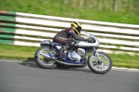 Mallory-park-Leicestershire;Mallory-park-photographs;Motorcycle-action-photographs;classic-bikes;event-digital-images;eventdigitalimages;mallory-park;no-limits-trackday;peter-wileman-photography;vintage-bikes;vintage-motorcycles;vmcc-festival-1000-bikes