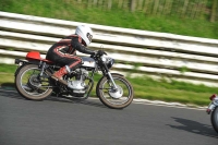 Mallory-park-Leicestershire;Mallory-park-photographs;Motorcycle-action-photographs;classic-bikes;event-digital-images;eventdigitalimages;mallory-park;no-limits-trackday;peter-wileman-photography;vintage-bikes;vintage-motorcycles;vmcc-festival-1000-bikes