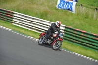 Mallory-park-Leicestershire;Mallory-park-photographs;Motorcycle-action-photographs;classic-bikes;event-digital-images;eventdigitalimages;mallory-park;no-limits-trackday;peter-wileman-photography;vintage-bikes;vintage-motorcycles;vmcc-festival-1000-bikes