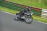 Mallory-park-Leicestershire;Mallory-park-photographs;Motorcycle-action-photographs;classic-bikes;event-digital-images;eventdigitalimages;mallory-park;no-limits-trackday;peter-wileman-photography;vintage-bikes;vintage-motorcycles;vmcc-festival-1000-bikes