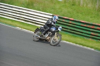 Mallory-park-Leicestershire;Mallory-park-photographs;Motorcycle-action-photographs;classic-bikes;event-digital-images;eventdigitalimages;mallory-park;no-limits-trackday;peter-wileman-photography;vintage-bikes;vintage-motorcycles;vmcc-festival-1000-bikes