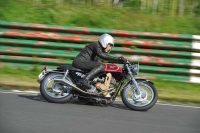 Mallory-park-Leicestershire;Mallory-park-photographs;Motorcycle-action-photographs;classic-bikes;event-digital-images;eventdigitalimages;mallory-park;no-limits-trackday;peter-wileman-photography;vintage-bikes;vintage-motorcycles;vmcc-festival-1000-bikes