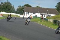 Mallory-park-Leicestershire;Mallory-park-photographs;Motorcycle-action-photographs;classic-bikes;event-digital-images;eventdigitalimages;mallory-park;no-limits-trackday;peter-wileman-photography;vintage-bikes;vintage-motorcycles;vmcc-festival-1000-bikes