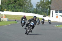 Mallory-park-Leicestershire;Mallory-park-photographs;Motorcycle-action-photographs;classic-bikes;event-digital-images;eventdigitalimages;mallory-park;no-limits-trackday;peter-wileman-photography;vintage-bikes;vintage-motorcycles;vmcc-festival-1000-bikes