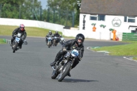 Mallory-park-Leicestershire;Mallory-park-photographs;Motorcycle-action-photographs;classic-bikes;event-digital-images;eventdigitalimages;mallory-park;no-limits-trackday;peter-wileman-photography;vintage-bikes;vintage-motorcycles;vmcc-festival-1000-bikes