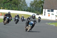 Mallory-park-Leicestershire;Mallory-park-photographs;Motorcycle-action-photographs;classic-bikes;event-digital-images;eventdigitalimages;mallory-park;no-limits-trackday;peter-wileman-photography;vintage-bikes;vintage-motorcycles;vmcc-festival-1000-bikes