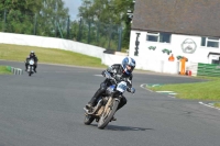 Mallory-park-Leicestershire;Mallory-park-photographs;Motorcycle-action-photographs;classic-bikes;event-digital-images;eventdigitalimages;mallory-park;no-limits-trackday;peter-wileman-photography;vintage-bikes;vintage-motorcycles;vmcc-festival-1000-bikes