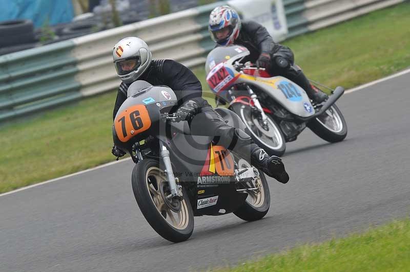 Mallory park Leicestershire;Mallory park photographs;Motorcycle action photographs;classic bikes;event digital images;eventdigitalimages;mallory park;no limits trackday;peter wileman photography;vintage bikes;vintage motorcycles;vmcc festival 1000 bikes