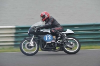 Mallory-park-Leicestershire;Mallory-park-photographs;Motorcycle-action-photographs;classic-bikes;event-digital-images;eventdigitalimages;mallory-park;no-limits-trackday;peter-wileman-photography;vintage-bikes;vintage-motorcycles;vmcc-festival-1000-bikes