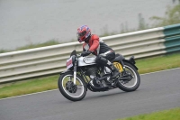 Mallory-park-Leicestershire;Mallory-park-photographs;Motorcycle-action-photographs;classic-bikes;event-digital-images;eventdigitalimages;mallory-park;no-limits-trackday;peter-wileman-photography;vintage-bikes;vintage-motorcycles;vmcc-festival-1000-bikes