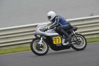 Mallory-park-Leicestershire;Mallory-park-photographs;Motorcycle-action-photographs;classic-bikes;event-digital-images;eventdigitalimages;mallory-park;no-limits-trackday;peter-wileman-photography;vintage-bikes;vintage-motorcycles;vmcc-festival-1000-bikes