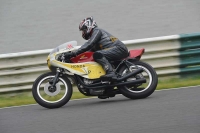 Mallory-park-Leicestershire;Mallory-park-photographs;Motorcycle-action-photographs;classic-bikes;event-digital-images;eventdigitalimages;mallory-park;no-limits-trackday;peter-wileman-photography;vintage-bikes;vintage-motorcycles;vmcc-festival-1000-bikes