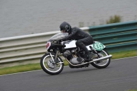 Mallory-park-Leicestershire;Mallory-park-photographs;Motorcycle-action-photographs;classic-bikes;event-digital-images;eventdigitalimages;mallory-park;no-limits-trackday;peter-wileman-photography;vintage-bikes;vintage-motorcycles;vmcc-festival-1000-bikes