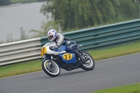 Mallory-park-Leicestershire;Mallory-park-photographs;Motorcycle-action-photographs;classic-bikes;event-digital-images;eventdigitalimages;mallory-park;no-limits-trackday;peter-wileman-photography;vintage-bikes;vintage-motorcycles;vmcc-festival-1000-bikes