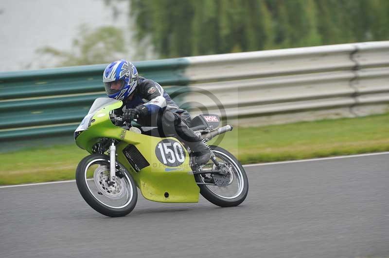 Mallory park Leicestershire;Mallory park photographs;Motorcycle action photographs;classic bikes;event digital images;eventdigitalimages;mallory park;no limits trackday;peter wileman photography;vintage bikes;vintage motorcycles;vmcc festival 1000 bikes