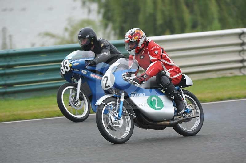 Mallory park Leicestershire;Mallory park photographs;Motorcycle action photographs;classic bikes;event digital images;eventdigitalimages;mallory park;no limits trackday;peter wileman photography;vintage bikes;vintage motorcycles;vmcc festival 1000 bikes