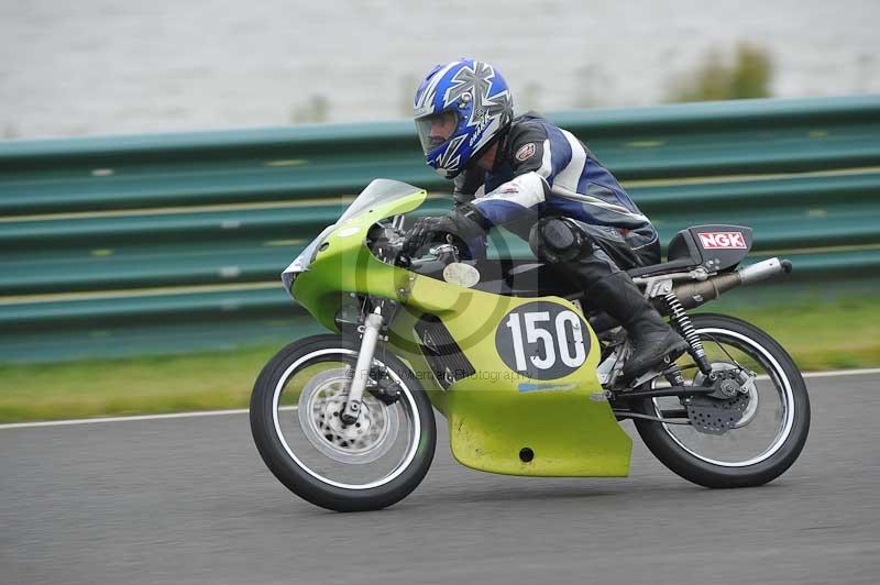 Mallory park Leicestershire;Mallory park photographs;Motorcycle action photographs;classic bikes;event digital images;eventdigitalimages;mallory park;no limits trackday;peter wileman photography;vintage bikes;vintage motorcycles;vmcc festival 1000 bikes