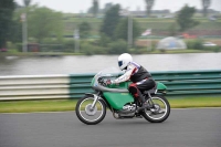 Mallory-park-Leicestershire;Mallory-park-photographs;Motorcycle-action-photographs;classic-bikes;event-digital-images;eventdigitalimages;mallory-park;no-limits-trackday;peter-wileman-photography;vintage-bikes;vintage-motorcycles;vmcc-festival-1000-bikes