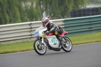 Mallory-park-Leicestershire;Mallory-park-photographs;Motorcycle-action-photographs;classic-bikes;event-digital-images;eventdigitalimages;mallory-park;no-limits-trackday;peter-wileman-photography;vintage-bikes;vintage-motorcycles;vmcc-festival-1000-bikes