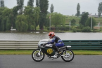 Mallory-park-Leicestershire;Mallory-park-photographs;Motorcycle-action-photographs;classic-bikes;event-digital-images;eventdigitalimages;mallory-park;no-limits-trackday;peter-wileman-photography;vintage-bikes;vintage-motorcycles;vmcc-festival-1000-bikes