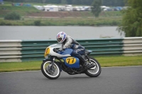 Mallory-park-Leicestershire;Mallory-park-photographs;Motorcycle-action-photographs;classic-bikes;event-digital-images;eventdigitalimages;mallory-park;no-limits-trackday;peter-wileman-photography;vintage-bikes;vintage-motorcycles;vmcc-festival-1000-bikes