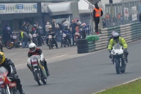 Mallory-park-Leicestershire;Mallory-park-photographs;Motorcycle-action-photographs;classic-bikes;event-digital-images;eventdigitalimages;mallory-park;no-limits-trackday;peter-wileman-photography;vintage-bikes;vintage-motorcycles;vmcc-festival-1000-bikes