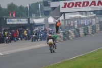 Mallory-park-Leicestershire;Mallory-park-photographs;Motorcycle-action-photographs;classic-bikes;event-digital-images;eventdigitalimages;mallory-park;no-limits-trackday;peter-wileman-photography;vintage-bikes;vintage-motorcycles;vmcc-festival-1000-bikes