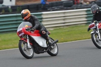 Mallory-park-Leicestershire;Mallory-park-photographs;Motorcycle-action-photographs;classic-bikes;event-digital-images;eventdigitalimages;mallory-park;no-limits-trackday;peter-wileman-photography;vintage-bikes;vintage-motorcycles;vmcc-festival-1000-bikes