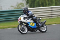 Mallory-park-Leicestershire;Mallory-park-photographs;Motorcycle-action-photographs;classic-bikes;event-digital-images;eventdigitalimages;mallory-park;no-limits-trackday;peter-wileman-photography;vintage-bikes;vintage-motorcycles;vmcc-festival-1000-bikes