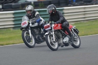 Mallory-park-Leicestershire;Mallory-park-photographs;Motorcycle-action-photographs;classic-bikes;event-digital-images;eventdigitalimages;mallory-park;no-limits-trackday;peter-wileman-photography;vintage-bikes;vintage-motorcycles;vmcc-festival-1000-bikes