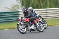 Mallory-park-Leicestershire;Mallory-park-photographs;Motorcycle-action-photographs;classic-bikes;event-digital-images;eventdigitalimages;mallory-park;no-limits-trackday;peter-wileman-photography;vintage-bikes;vintage-motorcycles;vmcc-festival-1000-bikes