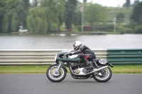 Mallory-park-Leicestershire;Mallory-park-photographs;Motorcycle-action-photographs;classic-bikes;event-digital-images;eventdigitalimages;mallory-park;no-limits-trackday;peter-wileman-photography;vintage-bikes;vintage-motorcycles;vmcc-festival-1000-bikes