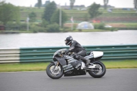 Mallory-park-Leicestershire;Mallory-park-photographs;Motorcycle-action-photographs;classic-bikes;event-digital-images;eventdigitalimages;mallory-park;no-limits-trackday;peter-wileman-photography;vintage-bikes;vintage-motorcycles;vmcc-festival-1000-bikes