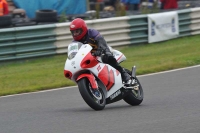 Mallory-park-Leicestershire;Mallory-park-photographs;Motorcycle-action-photographs;classic-bikes;event-digital-images;eventdigitalimages;mallory-park;no-limits-trackday;peter-wileman-photography;vintage-bikes;vintage-motorcycles;vmcc-festival-1000-bikes