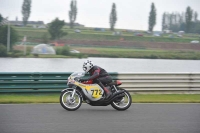 Mallory-park-Leicestershire;Mallory-park-photographs;Motorcycle-action-photographs;classic-bikes;event-digital-images;eventdigitalimages;mallory-park;no-limits-trackday;peter-wileman-photography;vintage-bikes;vintage-motorcycles;vmcc-festival-1000-bikes