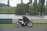 Mallory-park-Leicestershire;Mallory-park-photographs;Motorcycle-action-photographs;classic-bikes;event-digital-images;eventdigitalimages;mallory-park;no-limits-trackday;peter-wileman-photography;vintage-bikes;vintage-motorcycles;vmcc-festival-1000-bikes