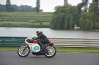 Mallory-park-Leicestershire;Mallory-park-photographs;Motorcycle-action-photographs;classic-bikes;event-digital-images;eventdigitalimages;mallory-park;no-limits-trackday;peter-wileman-photography;vintage-bikes;vintage-motorcycles;vmcc-festival-1000-bikes