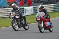 Mallory-park-Leicestershire;Mallory-park-photographs;Motorcycle-action-photographs;classic-bikes;event-digital-images;eventdigitalimages;mallory-park;no-limits-trackday;peter-wileman-photography;vintage-bikes;vintage-motorcycles;vmcc-festival-1000-bikes