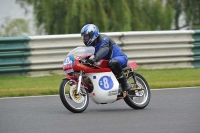 Mallory-park-Leicestershire;Mallory-park-photographs;Motorcycle-action-photographs;classic-bikes;event-digital-images;eventdigitalimages;mallory-park;no-limits-trackday;peter-wileman-photography;vintage-bikes;vintage-motorcycles;vmcc-festival-1000-bikes