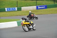 Mallory-park-Leicestershire;Mallory-park-photographs;Motorcycle-action-photographs;classic-bikes;event-digital-images;eventdigitalimages;mallory-park;no-limits-trackday;peter-wileman-photography;vintage-bikes;vintage-motorcycles;vmcc-festival-1000-bikes