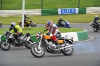 Mallory-park-Leicestershire;Mallory-park-photographs;Motorcycle-action-photographs;classic-bikes;event-digital-images;eventdigitalimages;mallory-park;no-limits-trackday;peter-wileman-photography;vintage-bikes;vintage-motorcycles;vmcc-festival-1000-bikes