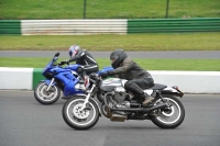 Mallory-park-Leicestershire;Mallory-park-photographs;Motorcycle-action-photographs;classic-bikes;event-digital-images;eventdigitalimages;mallory-park;no-limits-trackday;peter-wileman-photography;vintage-bikes;vintage-motorcycles;vmcc-festival-1000-bikes