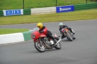 Mallory-park-Leicestershire;Mallory-park-photographs;Motorcycle-action-photographs;classic-bikes;event-digital-images;eventdigitalimages;mallory-park;no-limits-trackday;peter-wileman-photography;vintage-bikes;vintage-motorcycles;vmcc-festival-1000-bikes