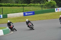 Mallory-park-Leicestershire;Mallory-park-photographs;Motorcycle-action-photographs;classic-bikes;event-digital-images;eventdigitalimages;mallory-park;no-limits-trackday;peter-wileman-photography;vintage-bikes;vintage-motorcycles;vmcc-festival-1000-bikes