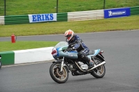 Mallory-park-Leicestershire;Mallory-park-photographs;Motorcycle-action-photographs;classic-bikes;event-digital-images;eventdigitalimages;mallory-park;no-limits-trackday;peter-wileman-photography;vintage-bikes;vintage-motorcycles;vmcc-festival-1000-bikes